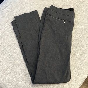Candies women size 6 dress pants